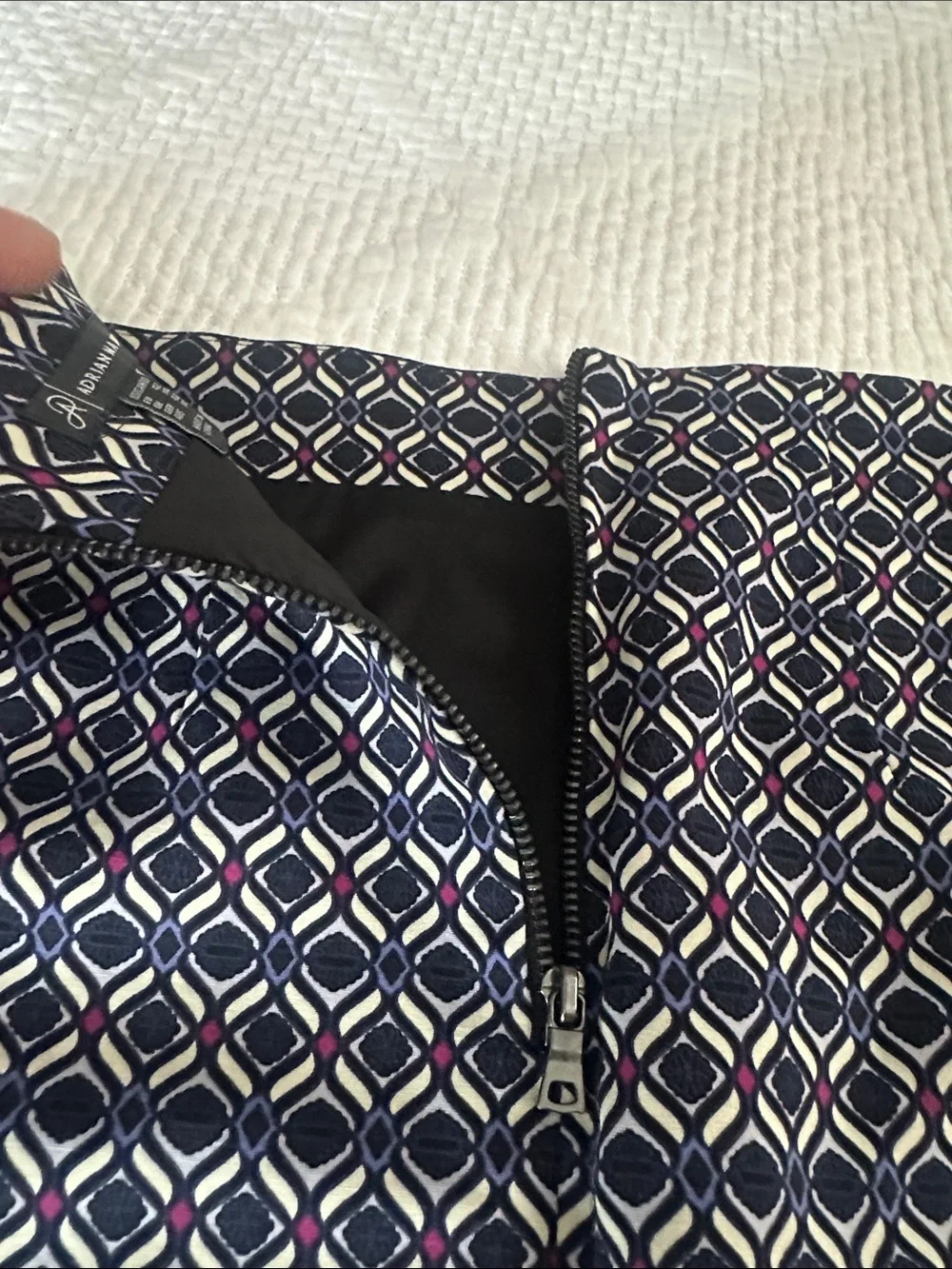 Adrianna Papell Navy Geometric Pencil Skirt Size 10 USA